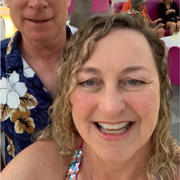 Meet your Posher, Susane - Picture 1 of 1